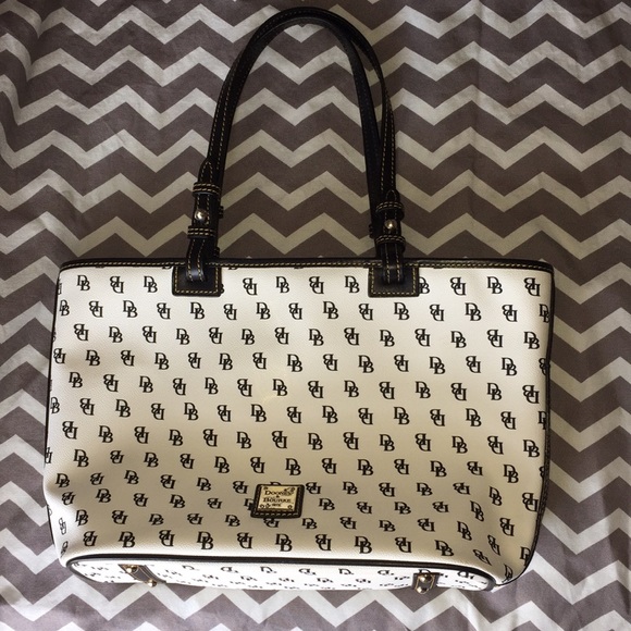 Dooney & Bourke Handbags - Dooney & Bourke Black and White Purse
